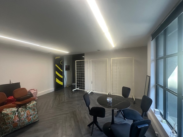 To Let commercial Property for Rent in Zonnebloem Western Cape